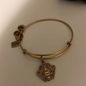 Queen bee Alex and Ani bracelet